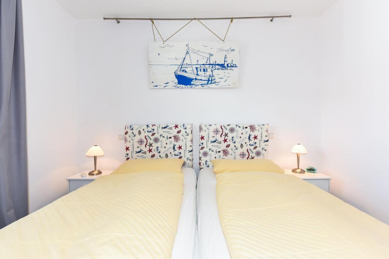 Ferienwohnung To Huus Bensersiel Luaran gambar